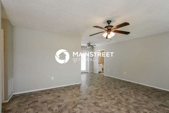 5129 Island Date St - Photo 3 of 16
