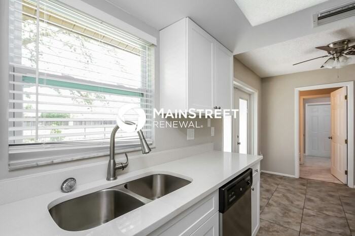 5129 Island Date St - Photo 6 of 16
