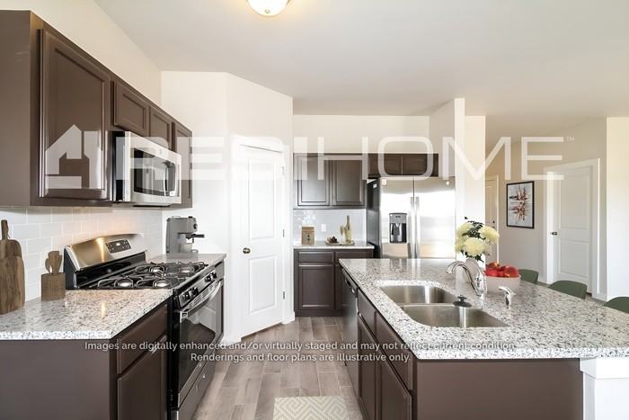1230 Lakeview Dr - Photo 3 of 20