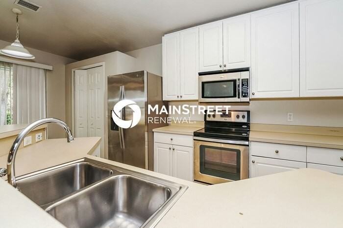 890 Jamaica Ave - Photo 6 of 17