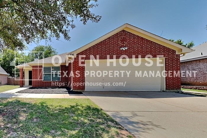 704 Flamingo Dr