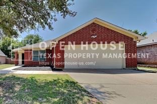 704 Flamingo Dr - Photo 1 of 1