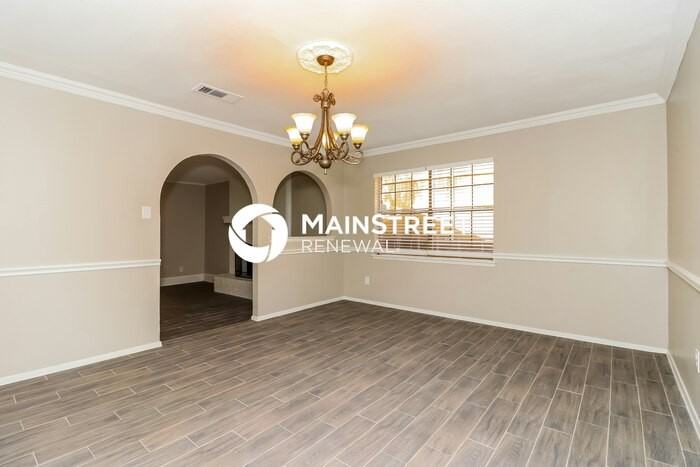 6800 Franwood Ter - Photo 5 of 16