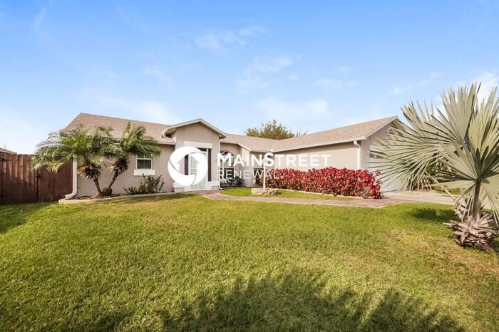 637 Regency Way - Photo 3 of 16