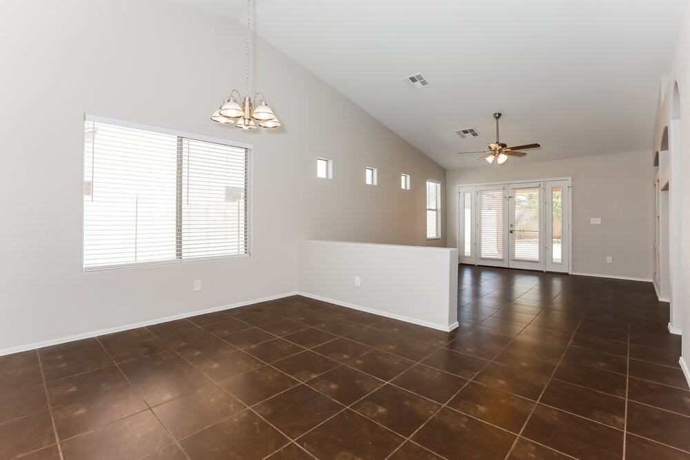 517 E Press Rd - Photo 6 of 16