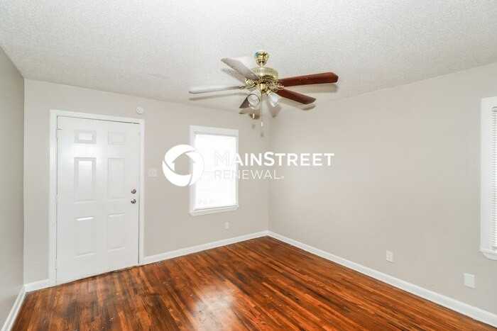 2184 Cassie Ave - Photo 4 of 16