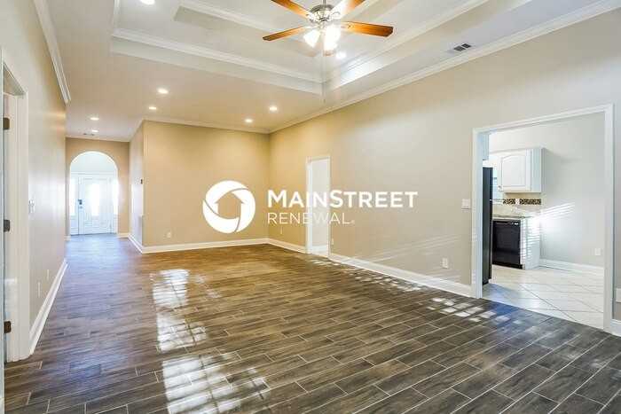 1305 Riverford Cir - Photo 4 of 16