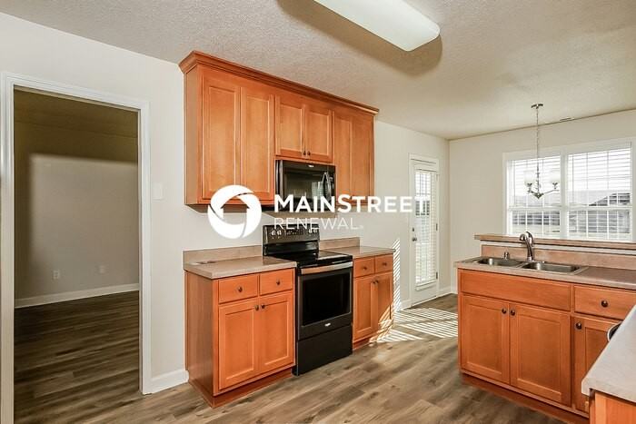 285 Maple Leaf Dr - Photo 7 of 16