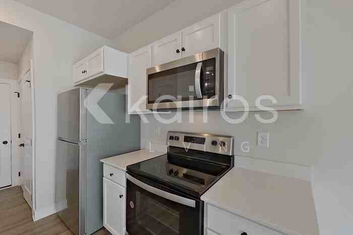 6925 Holly Ct - Photo 7 of 25