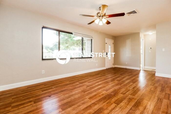 9894 110th Ln - Photo 3 of 16