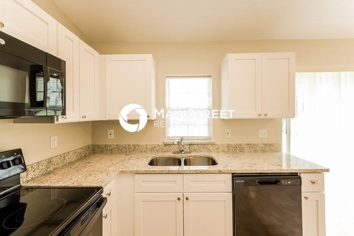 4110 20th St Sw - Photo 5 of 16