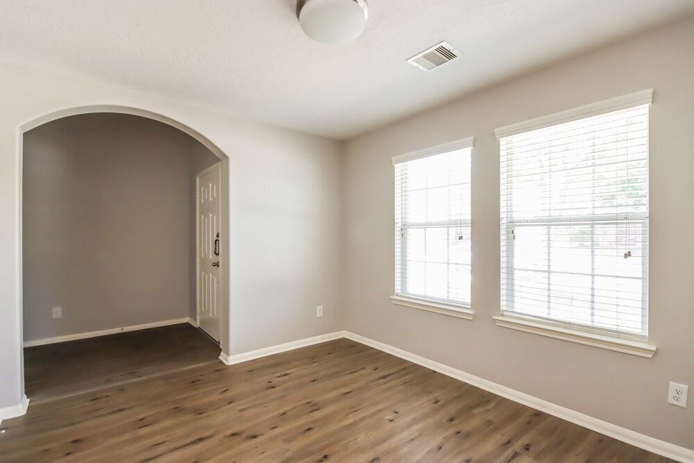808 Dragonfly Dr - Photo 5 of 16