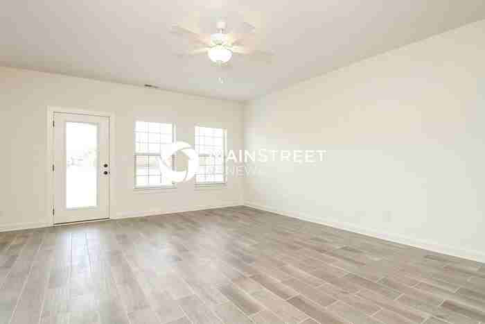 5332 Nancy Seward Dr - Photo 4 of 17
