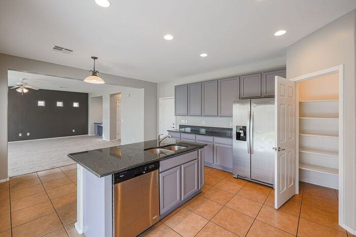 5455 W Molly Ln - Photo 6 of 48