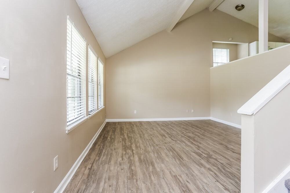 900 Turtle Bend Ln - Photo 4 of 25