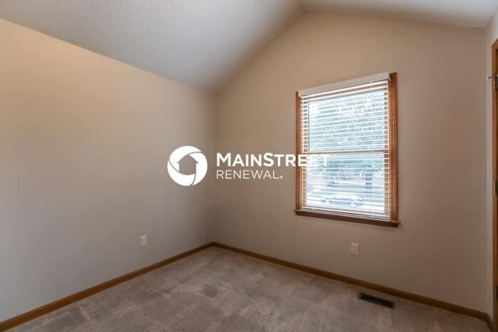 606 Canter St - Photo 7 of 18