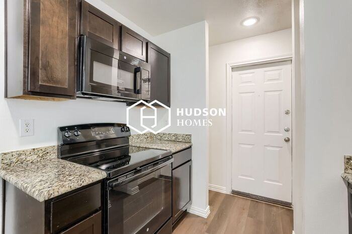 3204 Tuskegee St - Photo 5 of 14