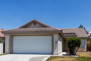 5560 Merriweather Dr - Photo 1 of 1