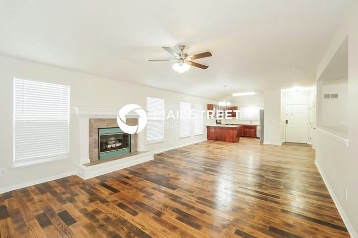 15785 Meadow Ct - Photo 4 of 19