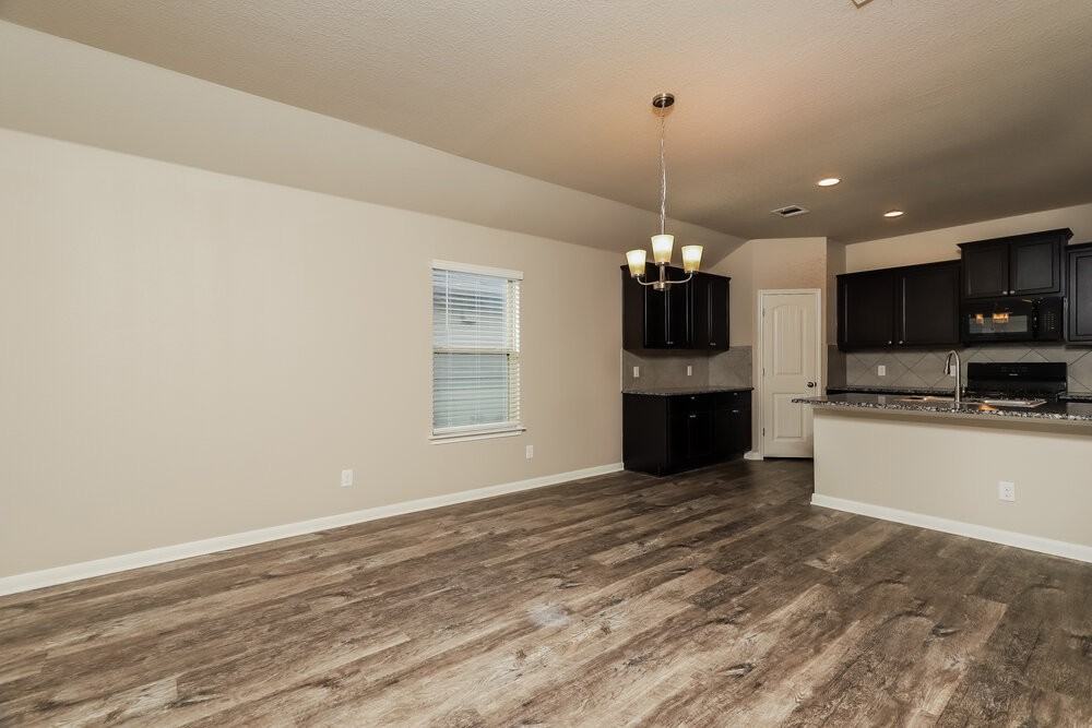 2677 Mccrae - Photo 5 of 16