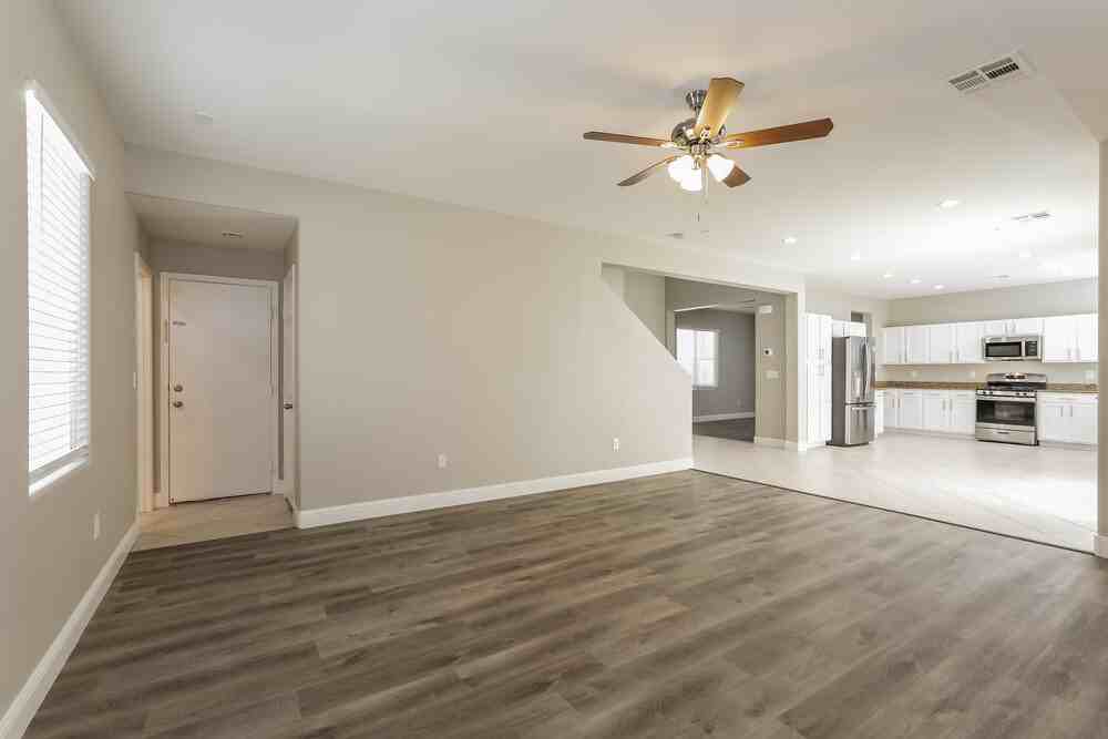 8735 Le Agavi Ct - Photo 4 of 17