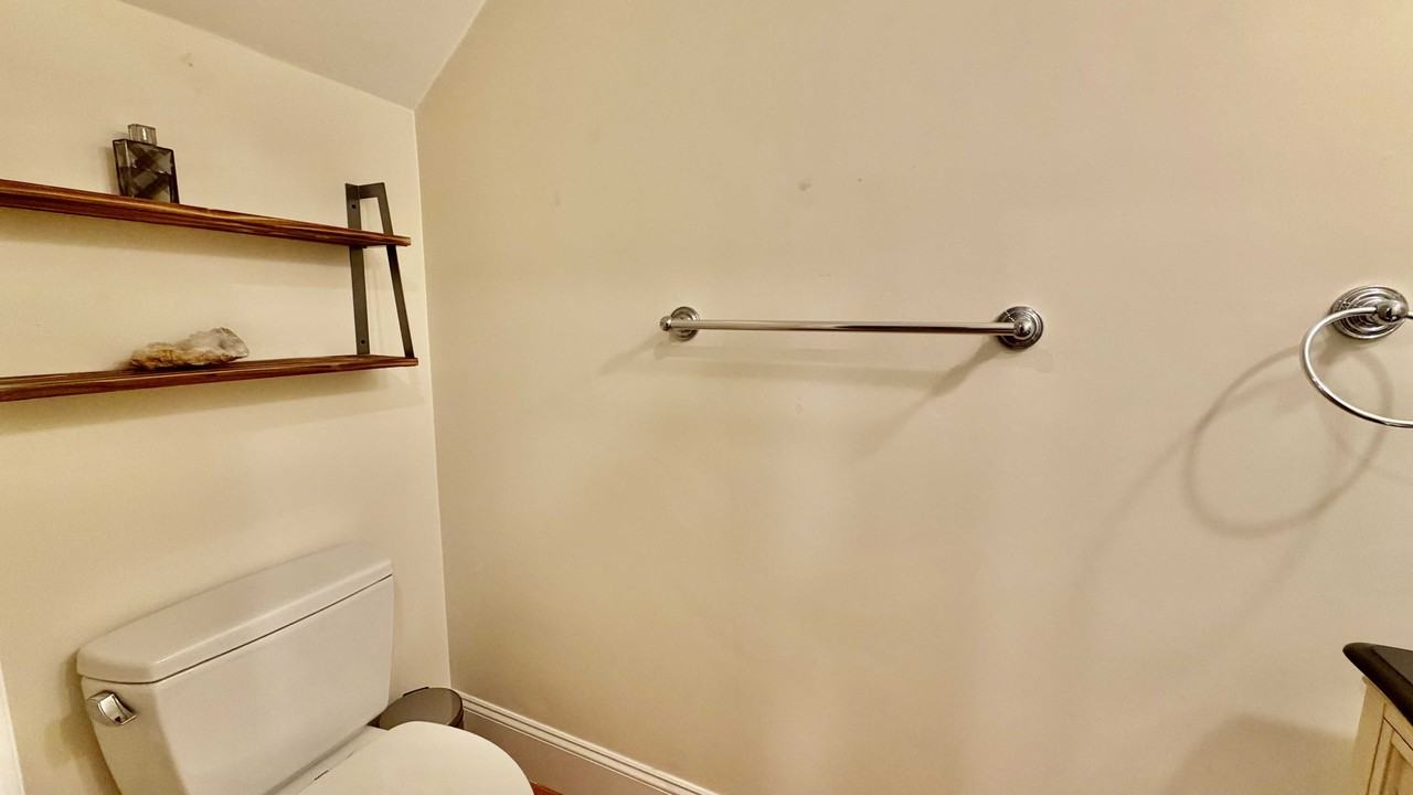 865 Lagrange St #4 - Photo 7 of 17
