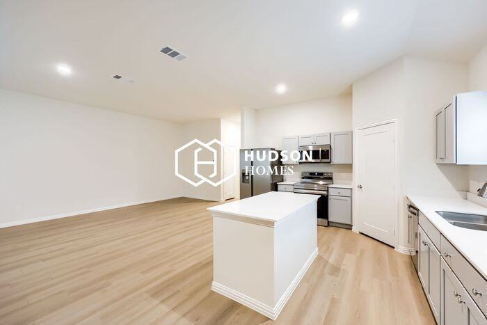 117 Kylie St - Photo 4 of 12