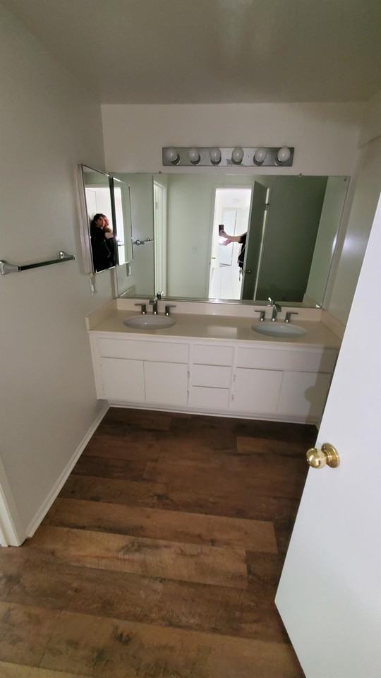 LLC 24111 West Del Monte Drive #1 - Photo 7 of 24