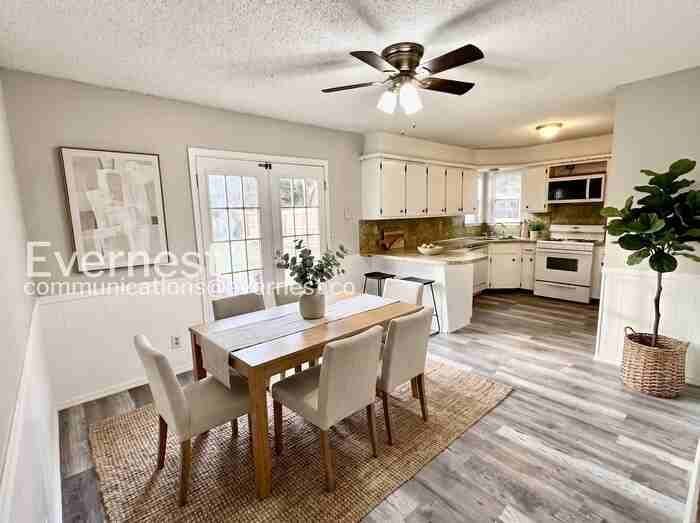 1756 S Pine Ave - Photo 3 of 31