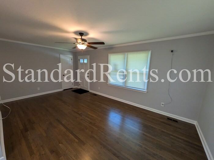 934 Dell Ave Se - Photo 3 of 13