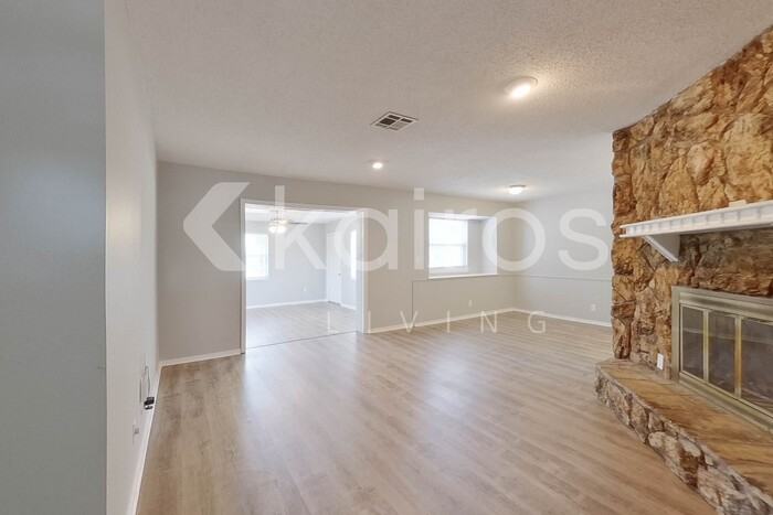 405 East Meadow Lane Court - Photo 5 of 28