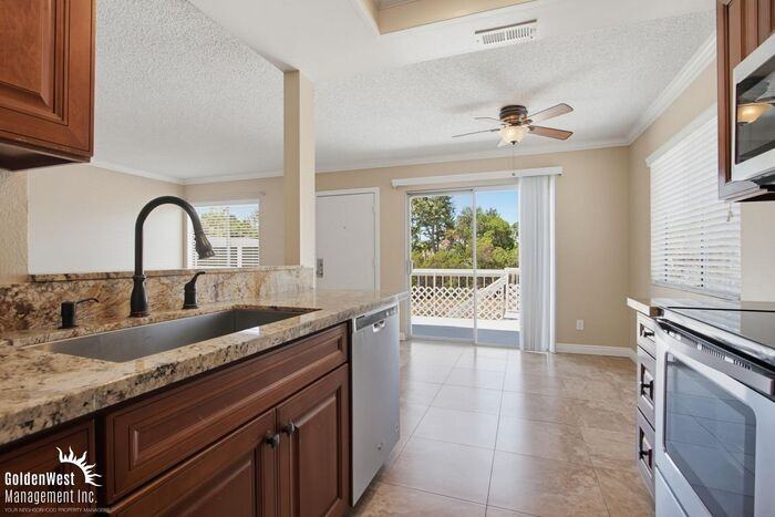 801 Pillar Point Way - Photo 7 of 18