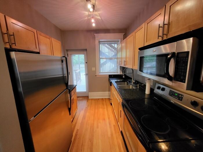 6126 Washington Blvd #102 - Photo 7 of 19