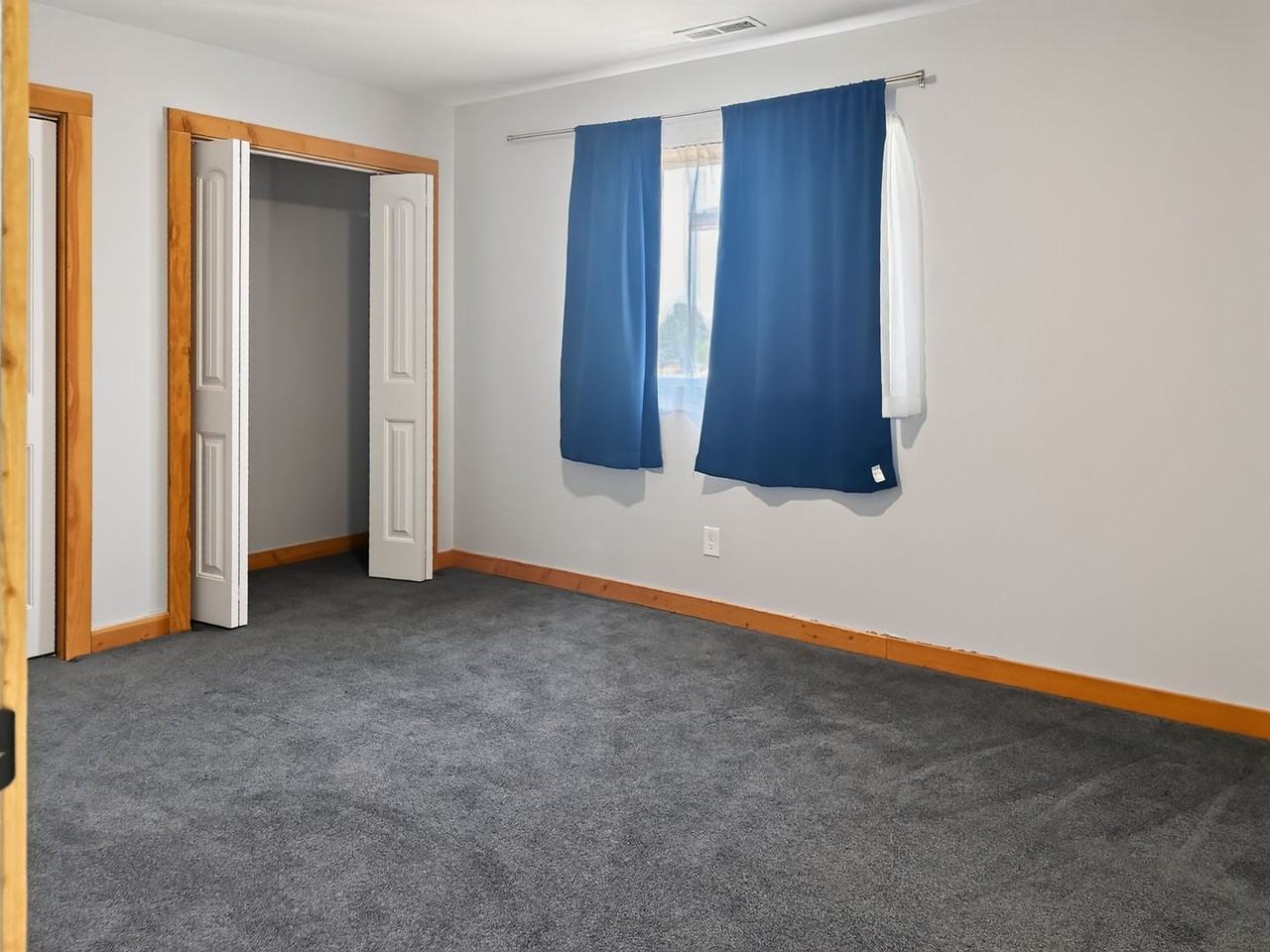 2909 Elderberry Ave - Photo 3 of 22