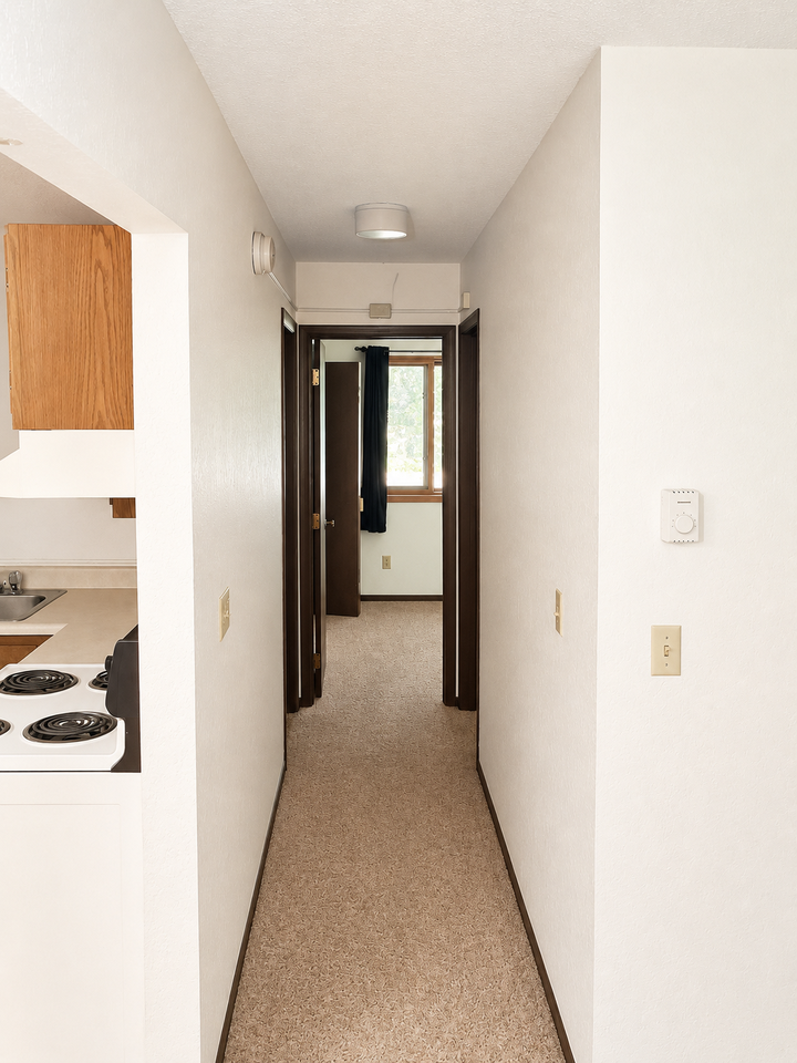 Southview Apartments - Photo 4 of 12