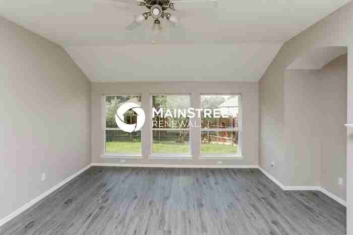 529 Covey Trl - Photo 2 of 16