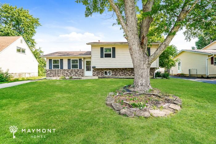 5090 Chipman Dr - Photo 2 of 3