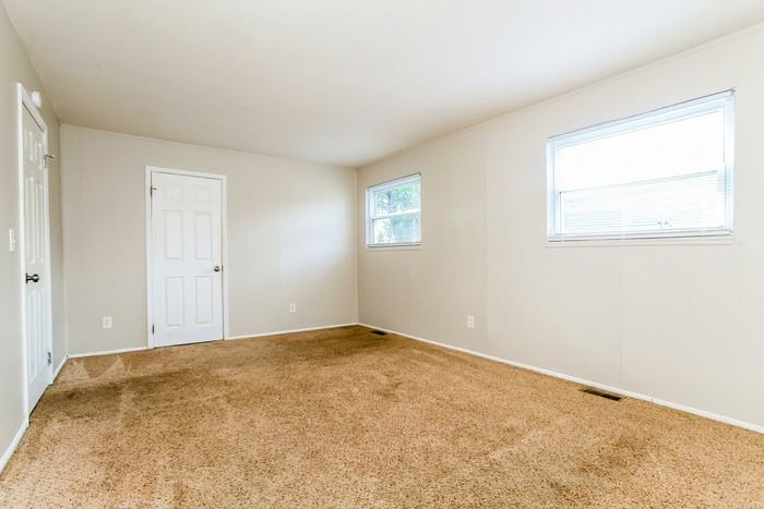 11952 Wincanton Dr - Photo 7 of 12