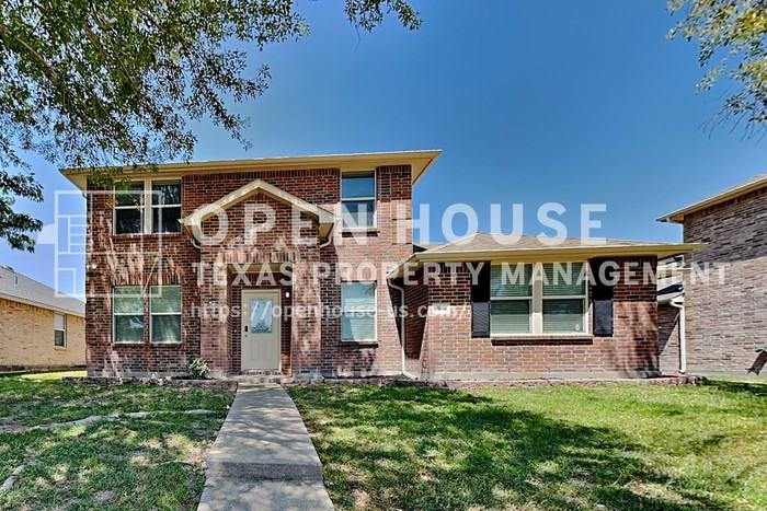 2903 Lake Vista Dr