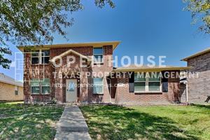 featured image of 2903 Lake Vista Dr