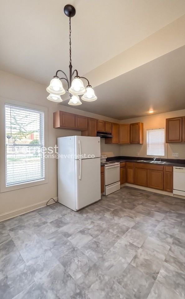 3100 E Marshall St #A - Photo 7 of 23