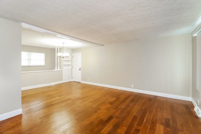 5348 Dee Alva Dr - Photo 2 of 10