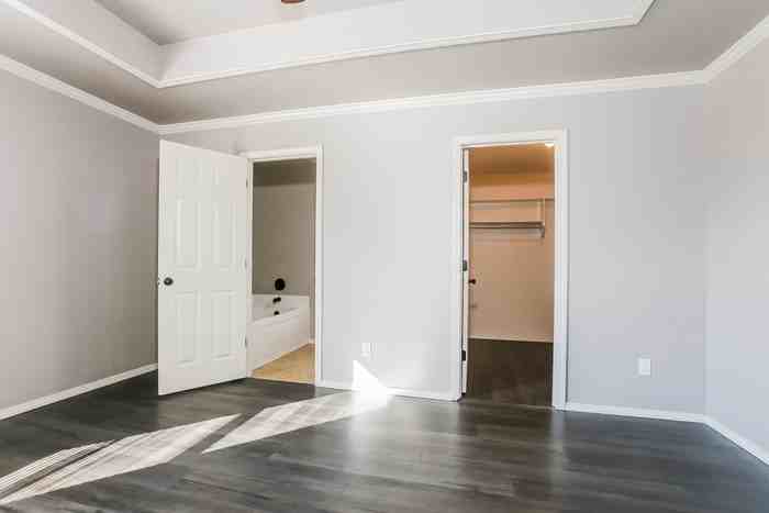 1320 Canna Ct - Photo 6 of 11