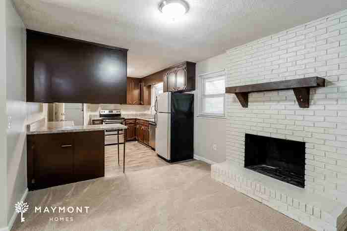 212 Raintree Dr - Photo 5 of 12