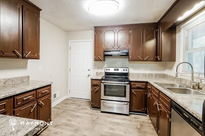212 Raintree Dr - Photo 6 of 12