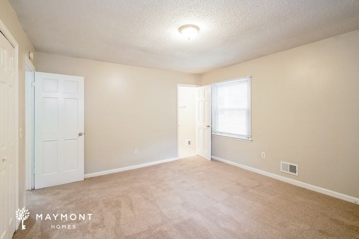 212 Raintree Dr - Photo 7 of 12
