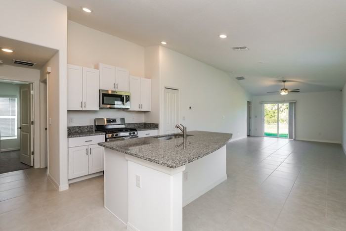 4030 84th Ct E - Photo 5 of 16