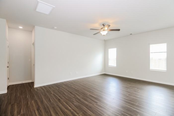 9113 Sunrise Creek Dr - Photo 5 of 13