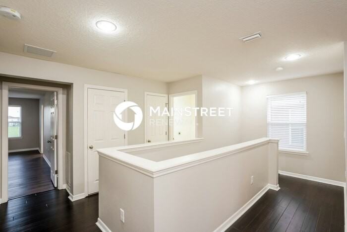 10250 Newminster Loop - Photo 7 of 16