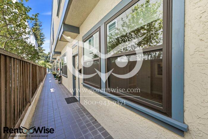 656 Cedar St #E - Photo 4 of 37
